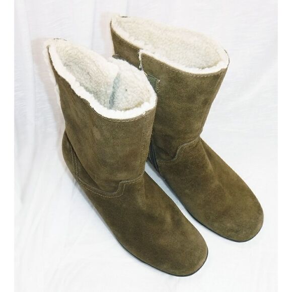 Clarks Bendables Pea Green Suede Boots - Picture 4 of 6